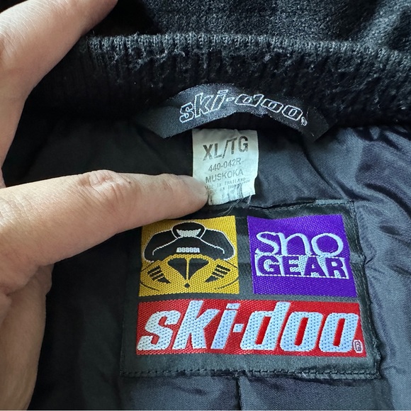 SKI-DOO Sno Gear Bombardier Jacket - Picture 6 of 10